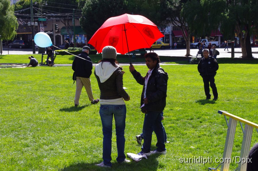 IMGP0085.JPG - Priyanka with her Umbrella Man! Haha