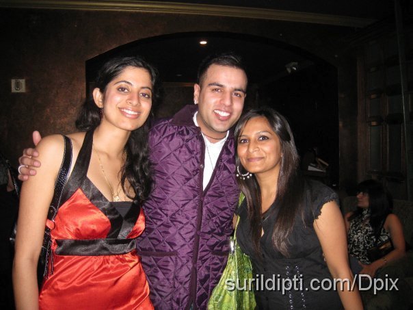 24521_10100125564604445_12413626_54484762_2756446_n.jpg - Namita, H-Dhami, and Me in SF